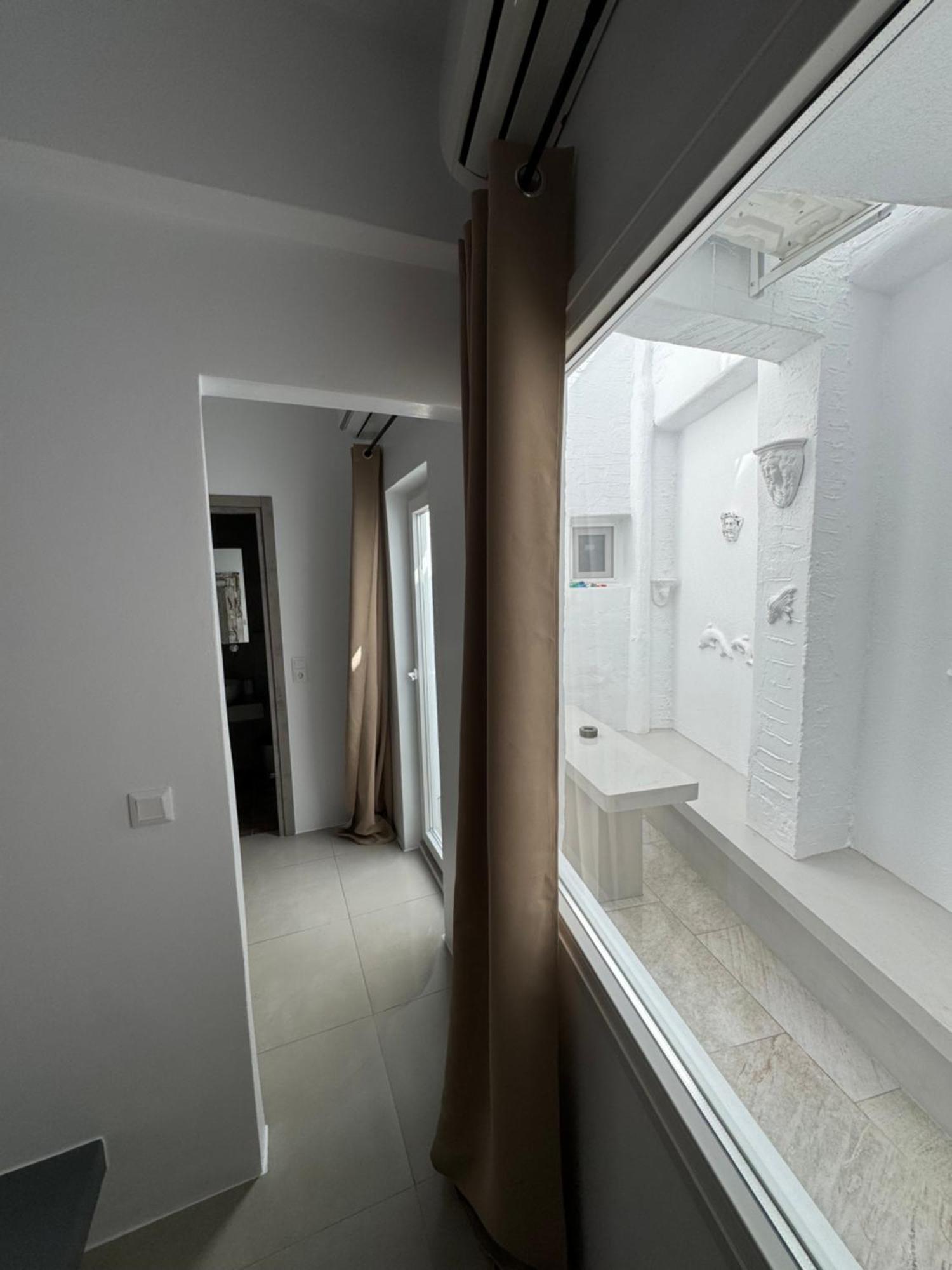 Madaky Hotel ناوسا المظهر الخارجي الصورة