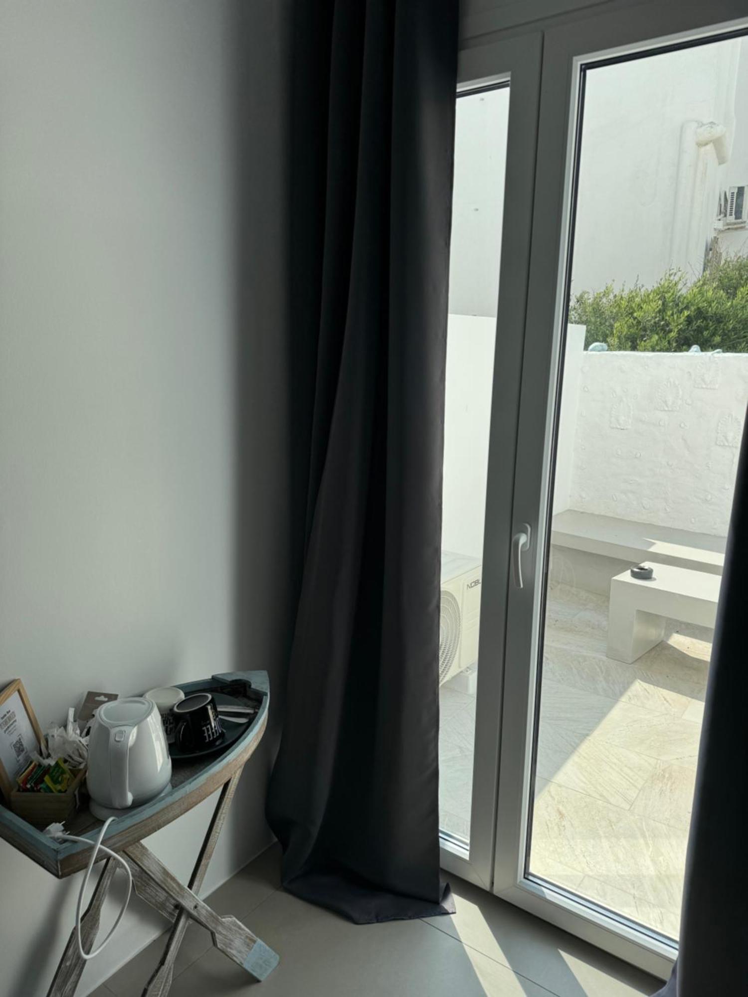 Madaky Hotel ناوسا المظهر الخارجي الصورة