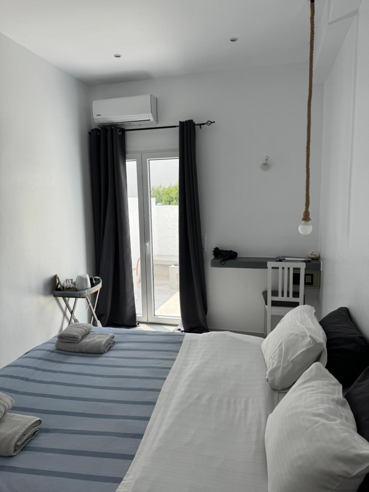 Madaky Hotel ناوسا المظهر الخارجي الصورة